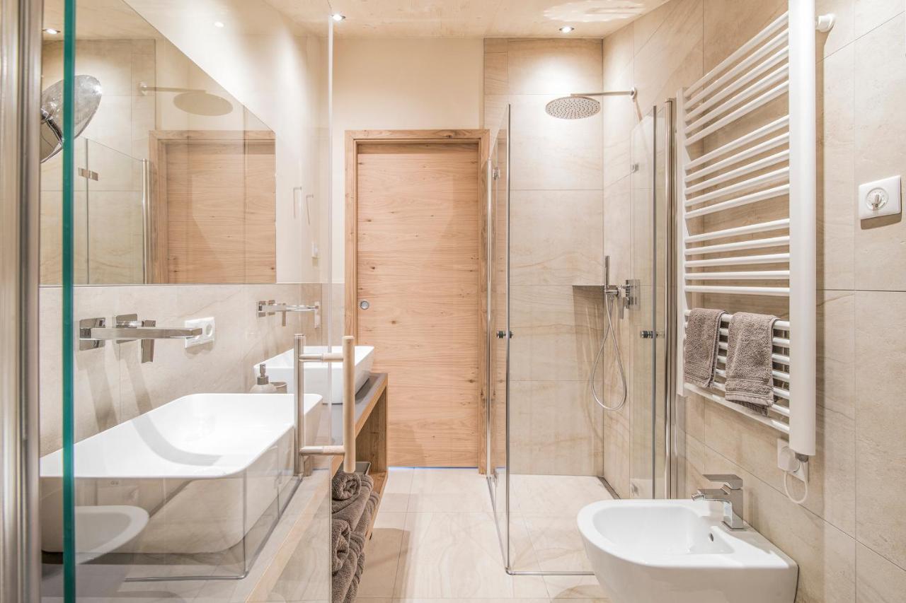 Erika Suites & Lofts Stanga Luaran gambar