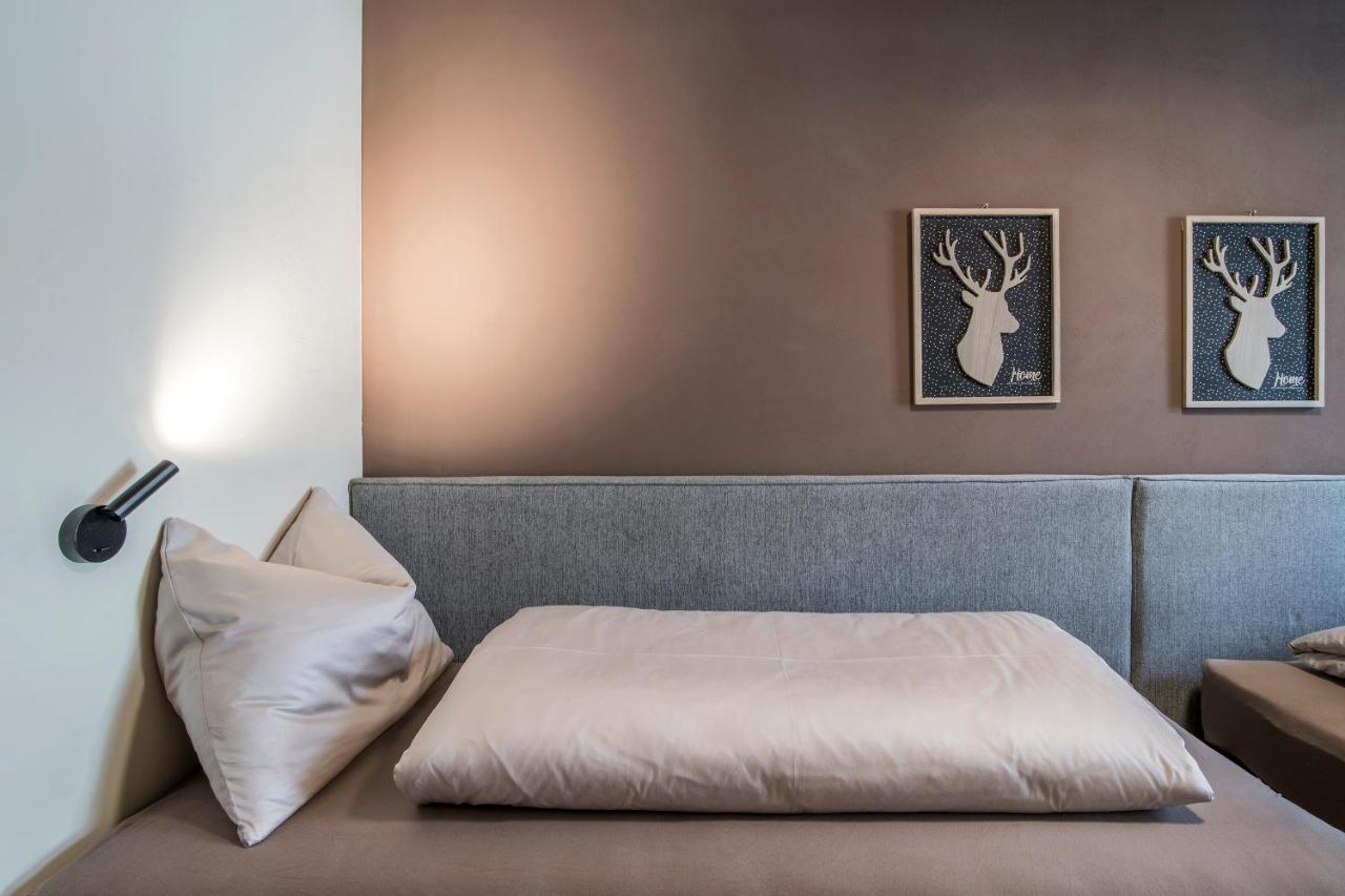 Erika Suites & Lofts Stanga Luaran gambar