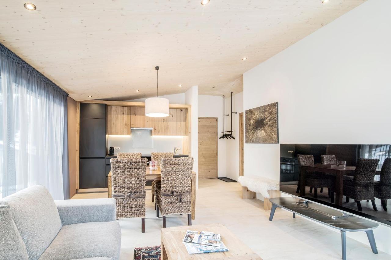 Erika Suites & Lofts Stanga Luaran gambar